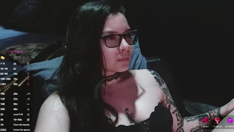 lilithmystic01 online show from April 12, 2026, 5:07 pm