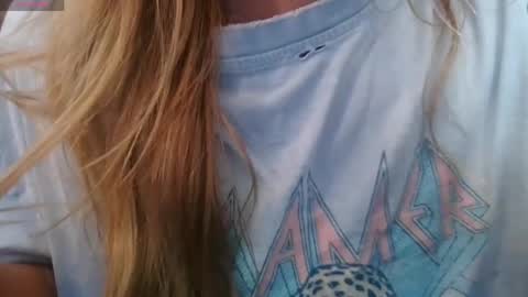 Lilithohfish online show from April 14, 2026, 5:08 pm