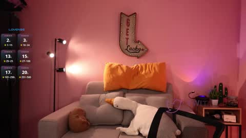 lilithrose_2 online show from December 3, 2025, 4:27 pm