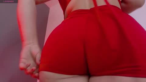 lilithsmith__ online show from November 5, 2025, 11:21 am