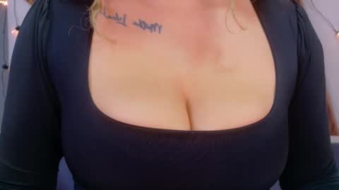 lilithsmith__ online show from February 24, 2026, 11:41 am