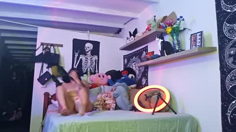 Lilith morningstar  Independent Model Helpme to reach 100 likes online show from September 30, 2025, 10:59 pm