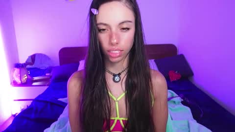 Lill Dayna online show from November 30, 2025, 5:44 am