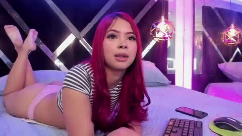 lill_kims online show from April 24, 2026, 12:40 pm