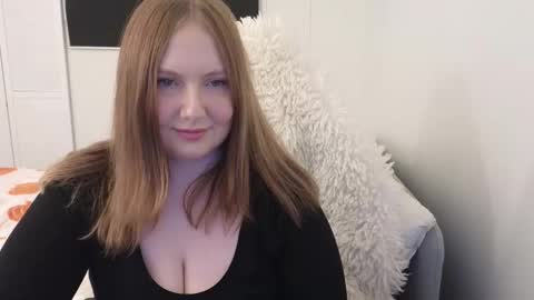 Snapshot of lilleambi chatting on November 28, 2025, 12:08 pm Anni online show from November 28, 2025, 12:08 pm