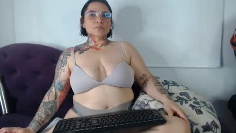 lille online show from September 22, 2025, 10:23 pm
