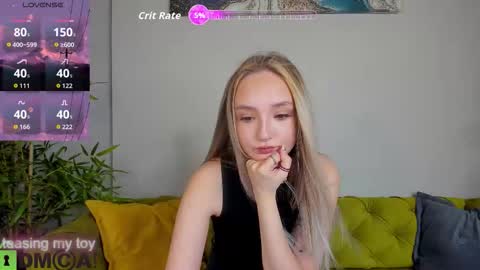 LILY online show from September 11, 2025, 8:25 am