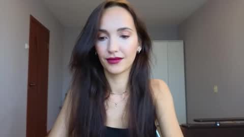 Lillian online show from September 27, 2025, 11:15 am