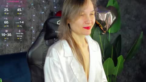 lillian_white1 online show from February 24, 2026, 1:03 am