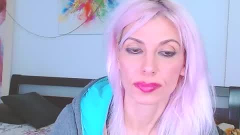 Lara online show from February 25, 2025, 5:08 am