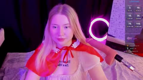 lillie_berry online show from November 24, 2025, 5:51 am