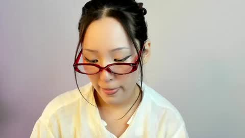 lillie_sun online show from June 25, 2026, 10:42 am