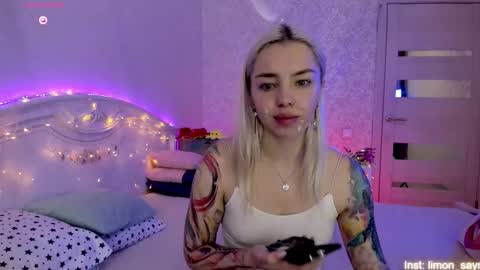 LilliMoore online show from September 14, 2025, 11:48 pm
