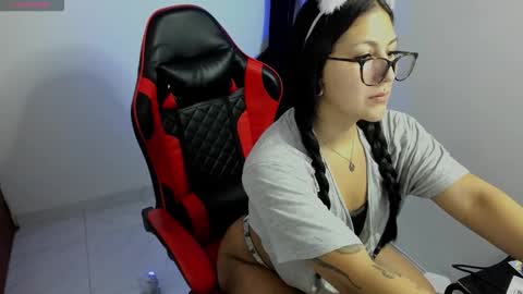 lillith_777 online show from September 14, 2025, 12:32 am