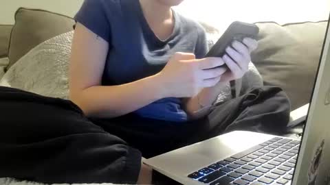 Lilly online show from February 14, 2026, 3:03 am