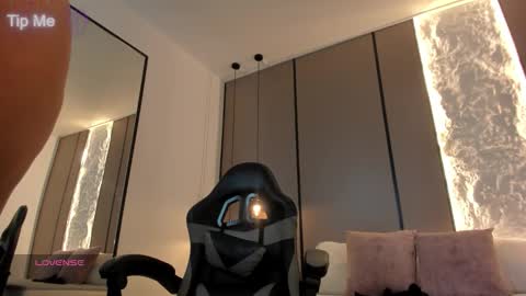 Snapshot of lilly_ass chatting on December 20, 2025, 12:34 pm L I L L Y online show from December 20, 2025, 12:34 pm