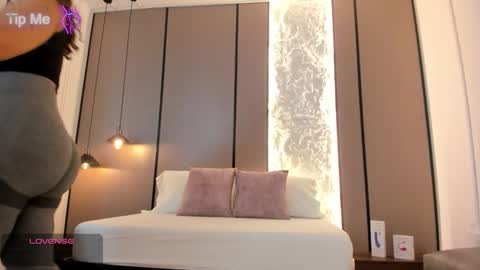 Snapshot of lilly_ass chatting on January 14, 2026, 12:11 pm L I L L Y online show from January 14, 2026, 12:11 pm