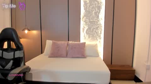 Snapshot of lilly_ass chatting on January 15, 2026, 12:10 pm L I L L Y online show from January 15, 2026, 12:10 pm