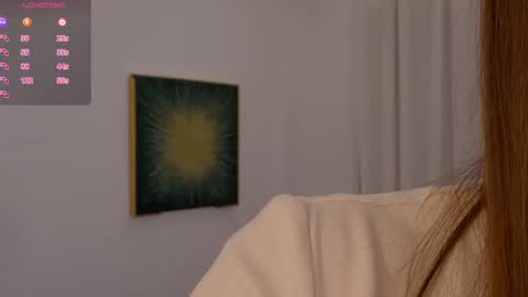 Lilly Colins online show from February 9, 2025, 2:18 pm