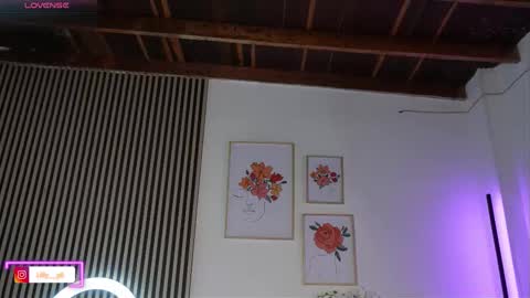 Snapshot of lilly_dollss chatting on March 1, 2026, 1:24 pm Sofia online show from March 1, 2026, 1:24 pm