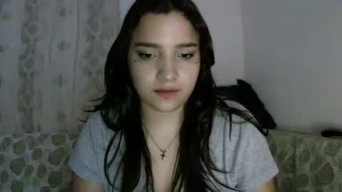 Snapshot of lilly_ocean22 chatting on December 19, 2025, 6:09 am Sey - Lilly online show from December 19, 2025, 6:09 am