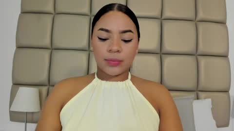 Snapshot of lilly_williamss chatting on June 1, 2026, 3:30 am Lilly online show from June 1, 2026, 3:30 am