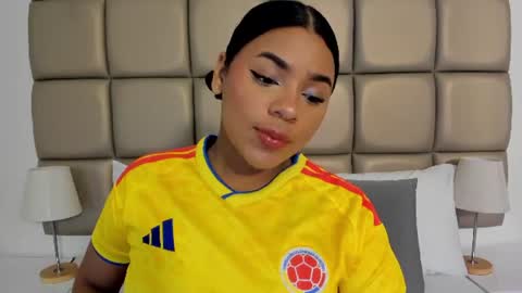 Snapshot of lilly_williamss chatting on June 12, 2026, 4:11 am Lilly online show from June 12, 2026, 4:11 am