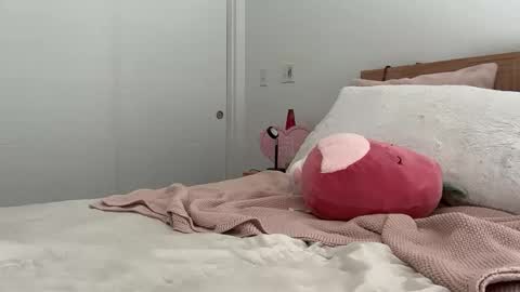 Snapshot of lillysweetsss chatting on October 3, 2025, 10:18 pm Lilly online show from October 3, 2025, 10:18 pm