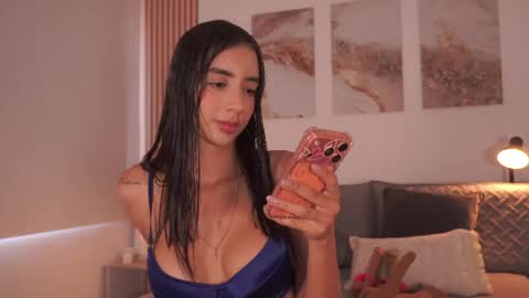 Lilly Thompson  online show from April 12, 2026, 7:41 pm