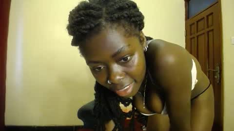 Snapshot of lilmystic_lola chatting on November 12, 2025, 2:50 pm Chelsea online show from November 12, 2025, 2:50 pm