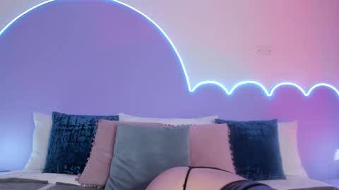 Lilou online show from February 12, 2025, 11:51 am