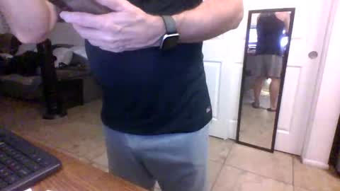 lilpackage69 online show from February 16, 2026, 2:29 am