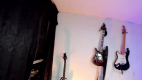 Snapshot of lilpervert_girl chatting on February 23, 2025, 12:41 am Carolina online show from February 23, 2025, 12:41 am