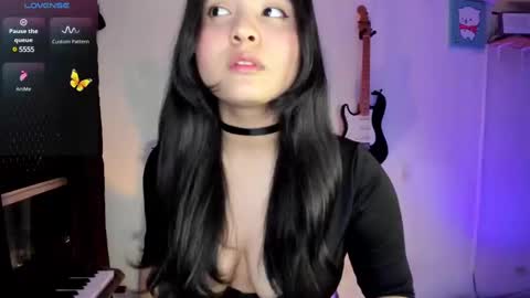 Snapshot of lilpervert_girl chatting on February 25, 2025, 12:25 am Carolina online show from February 25, 2025, 12:25 am