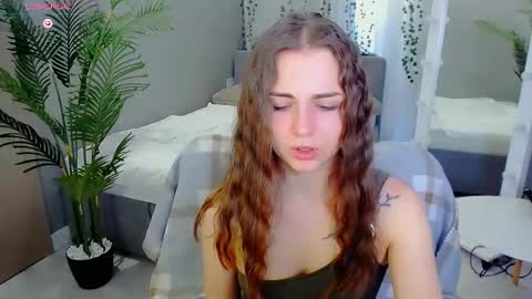 Snapshot of lilu__moon chatting on January 16, 2026, 6:39 am lilu__moon online show from January 16, 2026, 6:39 am