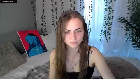lilu__moon online show from March 27, 2026, 6:41 am
