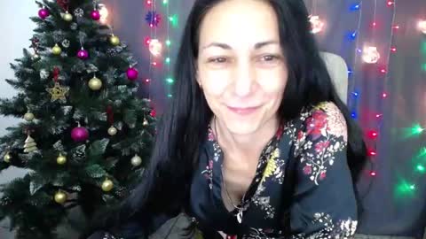 Snapshot of lilugrants chatting on December 31, 2024, 4:27 am lilugrants online show from December 31, 2024, 4:27 am