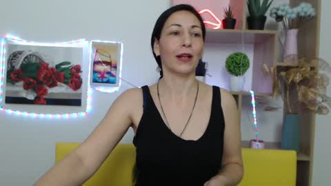 Snapshot of lilugrants chatting on January 18, 2025, 10:06 pm lilugrants online show from January 18, 2025, 10:06 pm