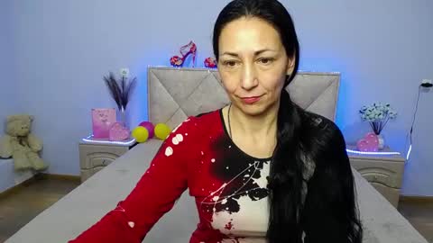 Snapshot of lilugrants chatting on January 22, 2025, 11:12 am lilugrants online show from January 22, 2025, 11:12 am