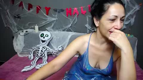 lilugrants online show from October 31, 2025, 8:10 pm