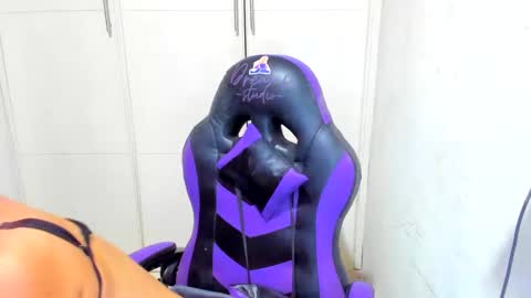 lily_anal_squirt online show from December 16, 2024, 7:00 pm