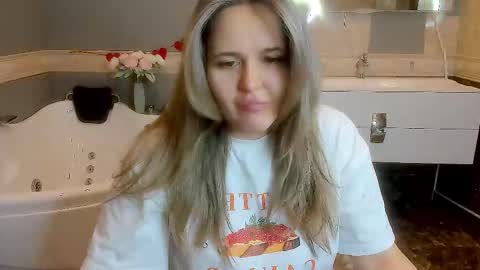 Lily online show from March 20, 2026, 5:45 am