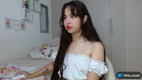 Snapshot of lily_crushx chatting on October 6, 2025, 12:41 am Lirio online show from October 6, 2025, 12:41 am