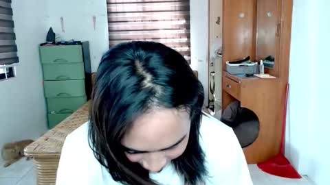 Lily Darling online show from November 25, 2025, 2:11 am