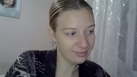 lily_ember online show from October 4, 2025, 7:23 pm