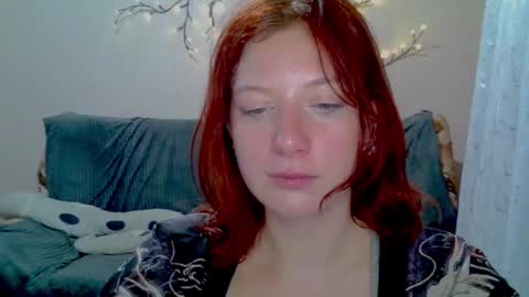 lily_ember online show from February 15, 2026, 2:58 pm