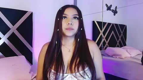Lily Evans  online show from October 8, 2025, 4:10 am