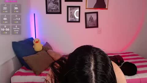 Snapshot of lily_evans_ chatting on January 23, 2025, 11:26 pm just lily online show from January 23, 2025, 11:26 pm