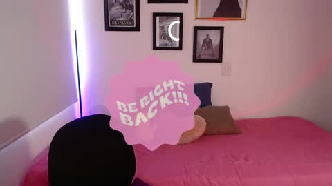 Snapshot of lily_evans_ chatting on January 28, 2025, 9:40 pm just lily online show from January 28, 2025, 9:40 pm