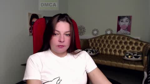 Lily online show from December 10, 2024, 6:01 am